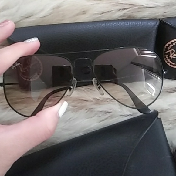Authentic Ray-Ban aviators selling SEPARATELY - Picture 5 of 5